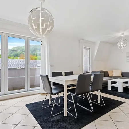 Modern 1br With Balcony & View Appartement *